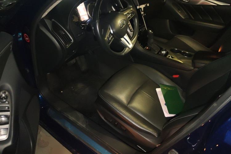Used Infiniti Q50L 2018 2.0T Enjoyment Version China VI Standard Driver Seat