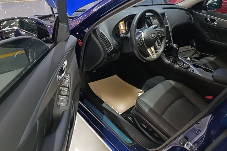 Used Infiniti Q50L 2018 2.0T Enjoyment Version China VI Standard Driver Seat
