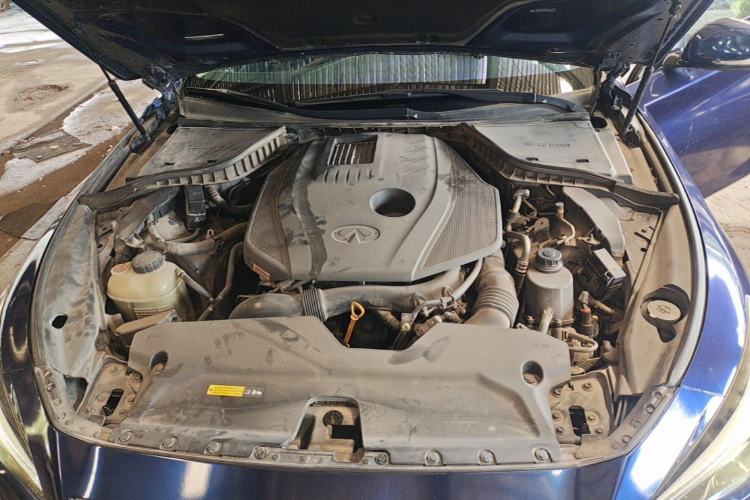 Used Infiniti Q50L 2018 2.0T Enjoyment Version China V Standard Engine Bay