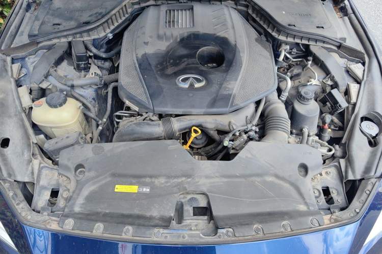 Used Infiniti Q50L 2018 2.0T Comfort Edition China V Standard Engine Bay