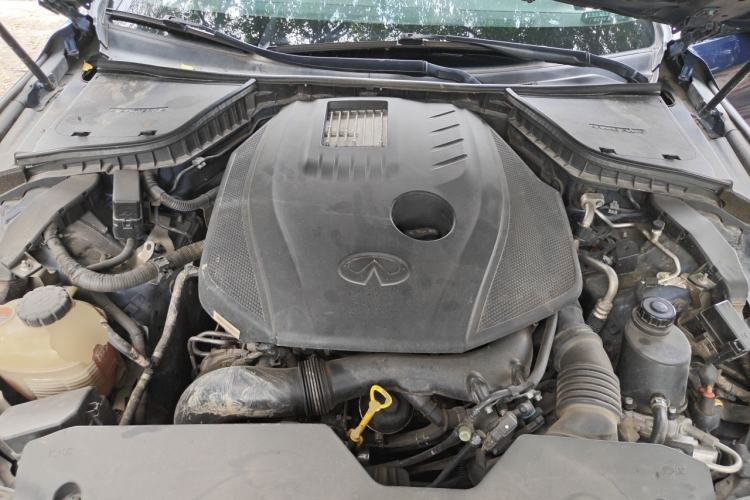 Used Infiniti Q50L 2018 2.0T Enjoyment Edition China V standard Engine Bay