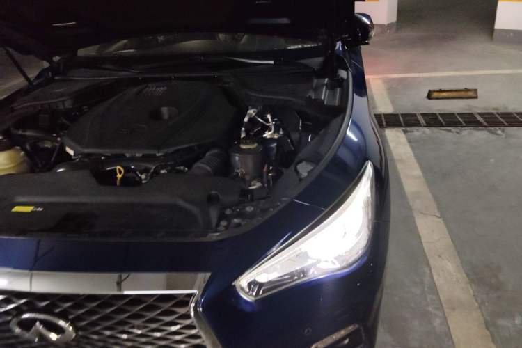 Used Infiniti Q50L 2018 2.0T Enjoyment Edition China V standard Engine Bay Left