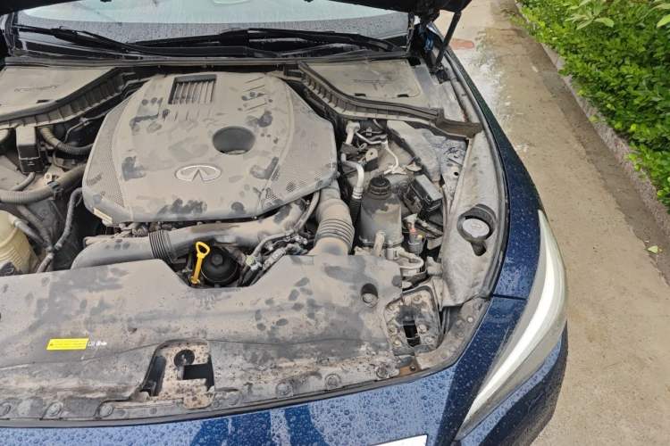 Used Infiniti Q50L 2018 2.0T Enjoyment Edition China V standard Engine Bay Left