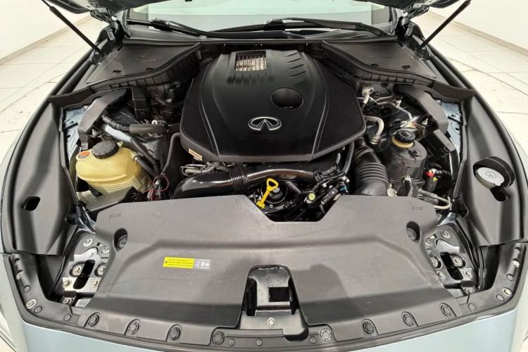 Used Infiniti Q50L 2018 2.0T Enjoyment Version China V Standard Engine Bay