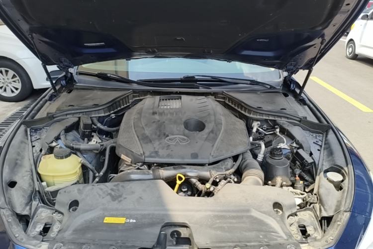 Used Infiniti Q50L 2018 2.0T Comfort Edition China V Standard Engine Bay