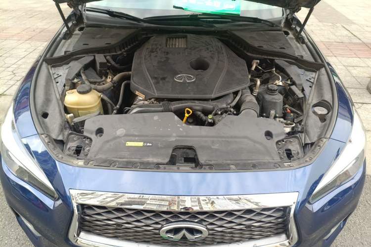 Used Infiniti Q50L 2018 2.0T Enjoyment Version China V Standard Engine Bay