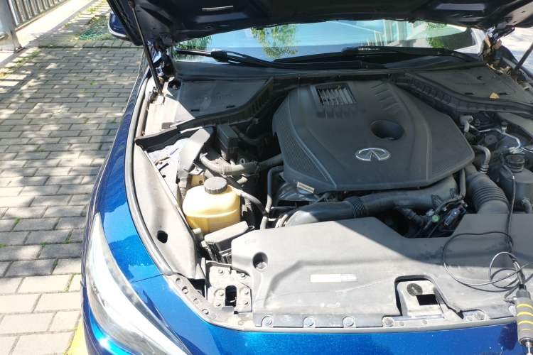 Used Infiniti Q50L 2018 2.0T Enjoyment Version China V Standard Engine Bay Right