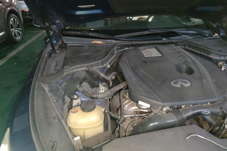 Used Infiniti Q50L 2018 2.0T Enjoyment Version China V Standard Engine Bay Right