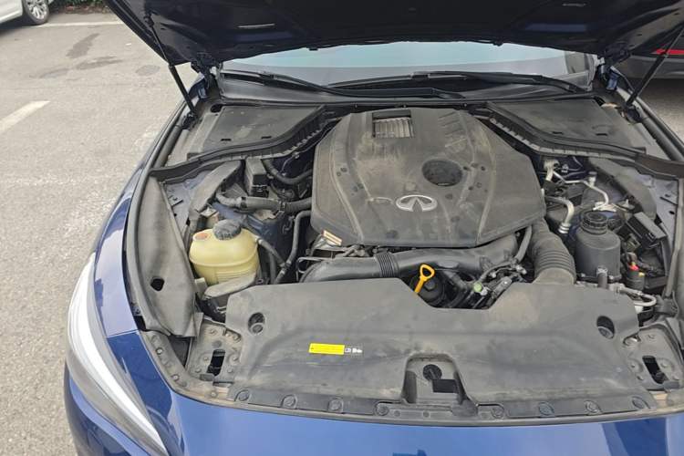 Used Infiniti Q50L 2018 2.0T Enjoyment Version China V Standard Engine Bay Right