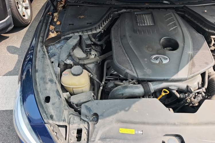 Used Infiniti Q50L 2018 2.0T Enjoyment Edition China V standard Engine Bay Right