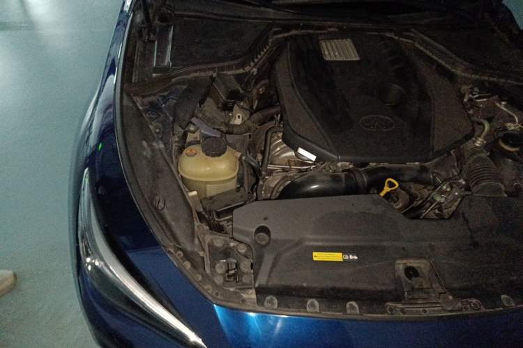 Used Infiniti Q50L 2018 2.0T Enjoyment Version China V Standard Engine Bay Right
