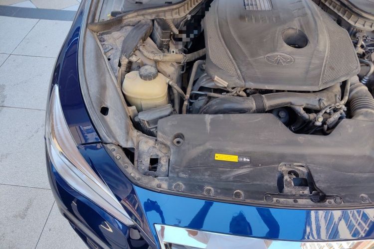 Used Infiniti Q50L 2018 2.0T Comfort Edition China V Standard Engine Bay Right