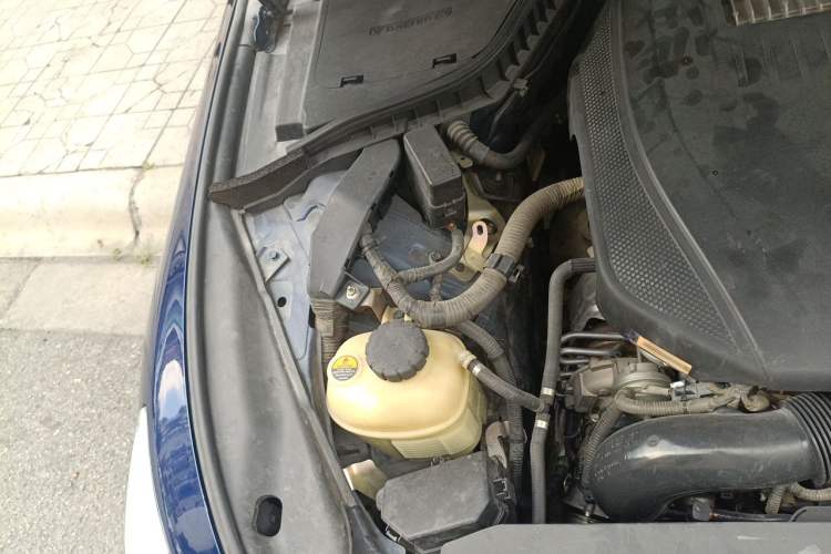 Used Infiniti Q50L 2018 2.0T Enjoyment Version China V Standard Engine Bay Right