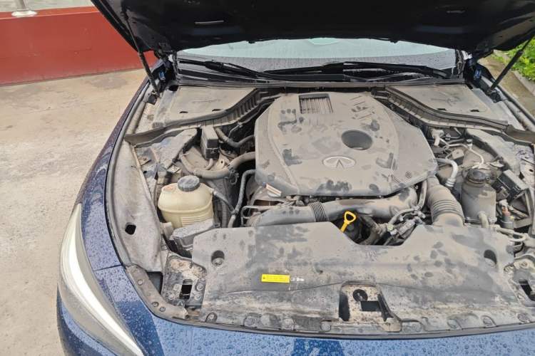 Used Infiniti Q50L 2018 2.0T Enjoyment Edition China V standard Engine Bay Right