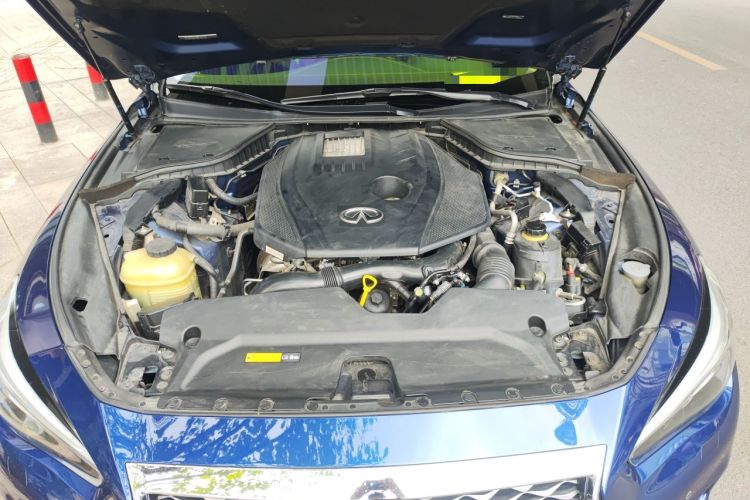 Used Infiniti Q50L 2018 2.0T Enjoyment Edition China V standard Engine Bay