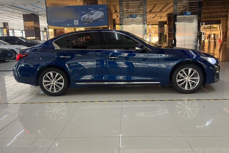 Used Infiniti Q50L 2018 2.0T Comfort Edition China VI Standard Exterior 2
