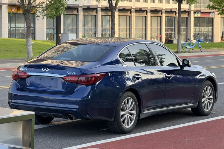 Used Infiniti Q50L 2018 2.0T Comfort Edition China VI Standard Exterior 3