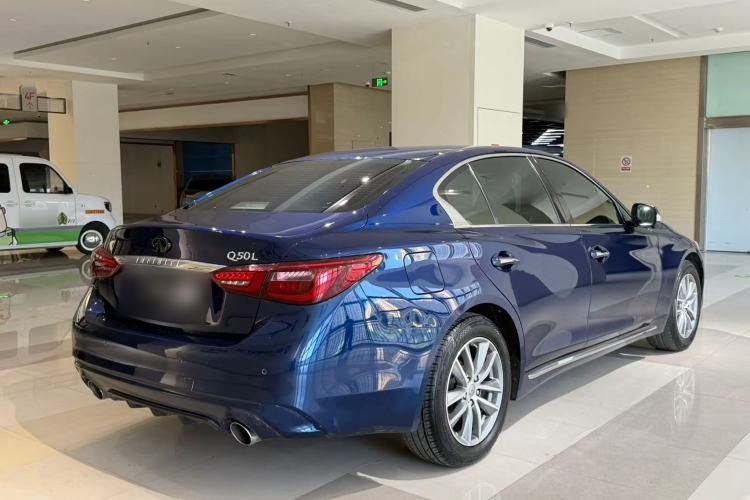Used Infiniti Q50L 2018 2.0T Comfort Edition China V Standard Exterior 4