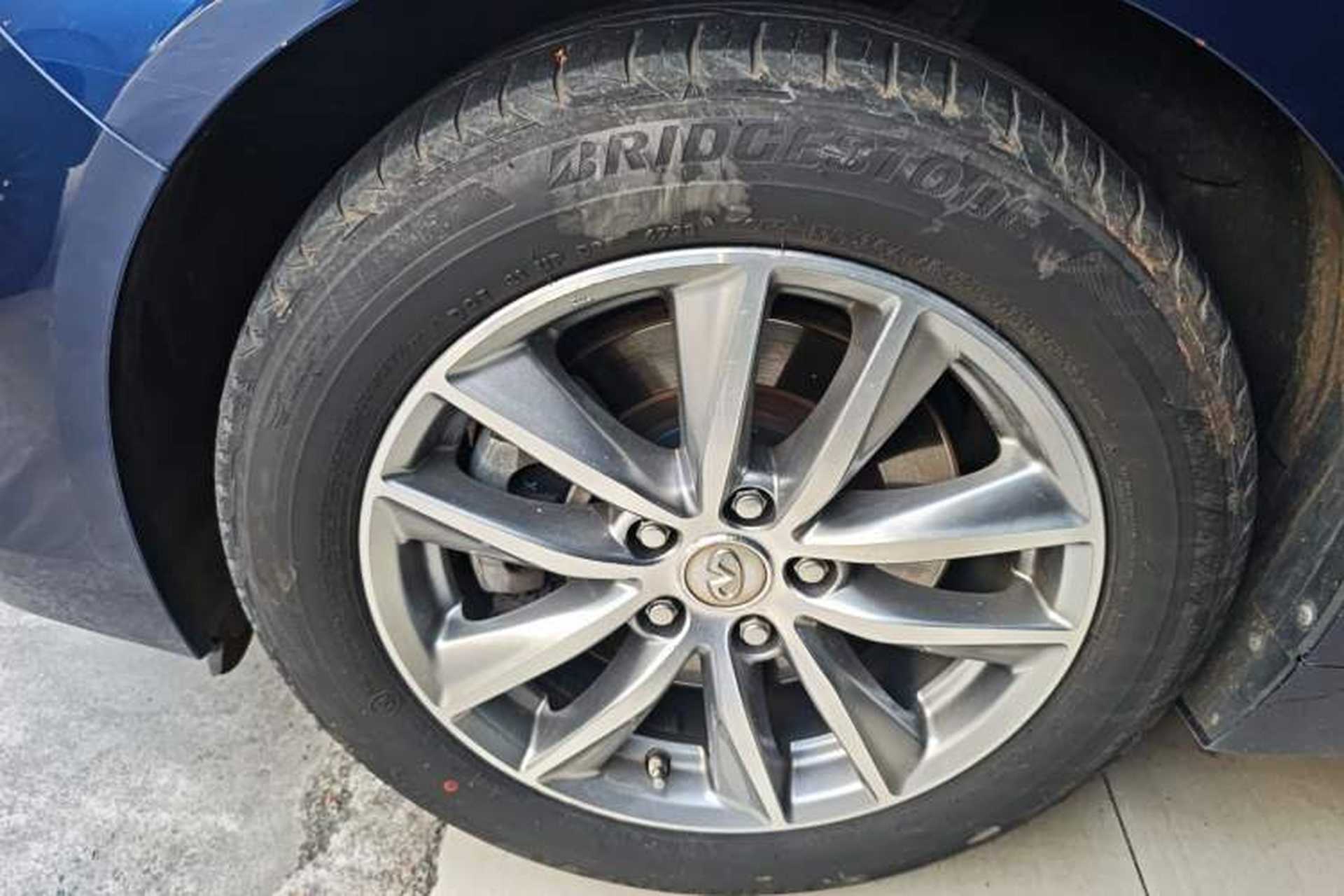 Used Infiniti Q50L 2018 2.0T Comfort Edition China VI Standard Exterior 4