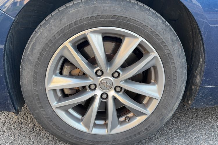 Used Infiniti Q50L 2018 2.0T Comfort Edition China VI Standard Exterior 6