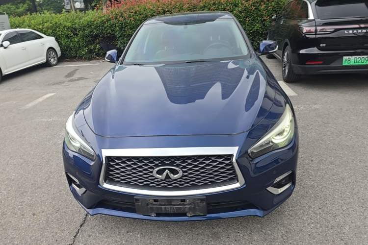 Used Infiniti Q50L 2018 2.0T Enjoyment Version China V Standard Front