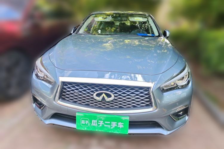 Used Infiniti Q50L 2018 2.0T Enjoyment Version China VI Standard Front