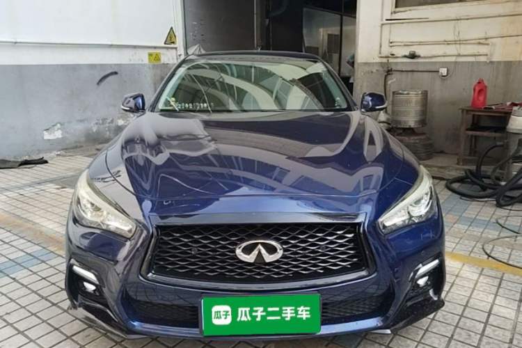 Used Infiniti Q50L 2018 2.0T Enjoyment Version China VI Standard Front