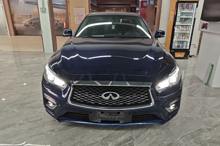 Used Infiniti Q50L 2018 2.0T Enjoyment Version China VI Standard Front