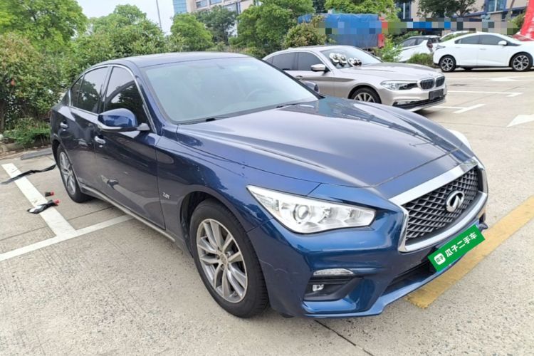 Used Infiniti Q50L 2018 2.0T Comfort Edition China VI Standard Front Right 45 Deg