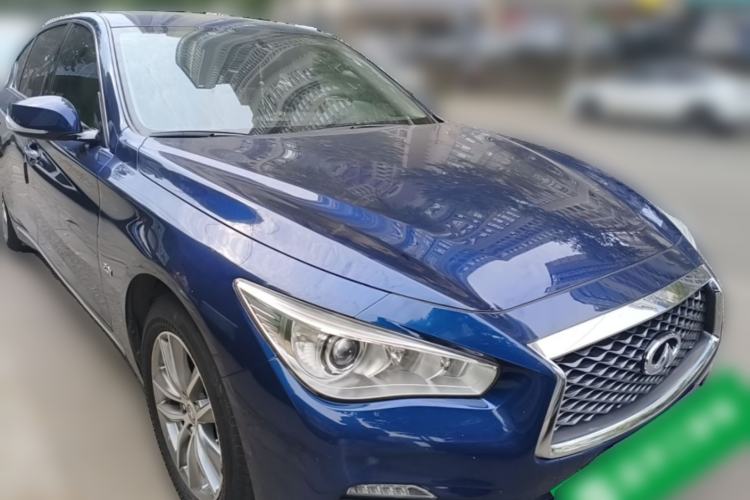 Used Infiniti Q50L 2018 2.0T Comfort Edition China VI Standard Front Right 45 Deg