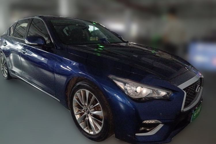 Used Infiniti Q50L 2018 2.0T Enjoyment Version China V Standard Front Right 45 Deg