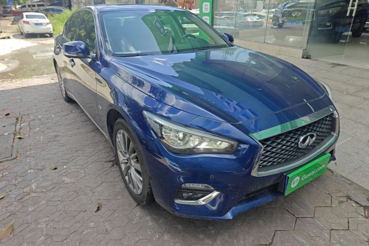 Used Infiniti Q50L 2018 2.0T Enjoyment Version China VI Standard Front Right 45 Deg
