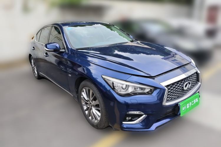Used Infiniti Q50L 2018 2.0T Enjoyment Version China VI Standard Front Right 45 Deg
