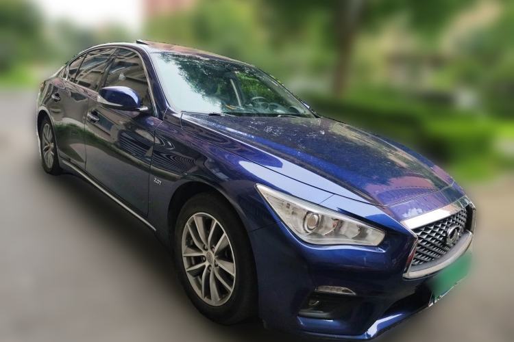Used Infiniti Q50L 2018 2.0T Comfort Edition China VI Standard Front Right 45 Deg
