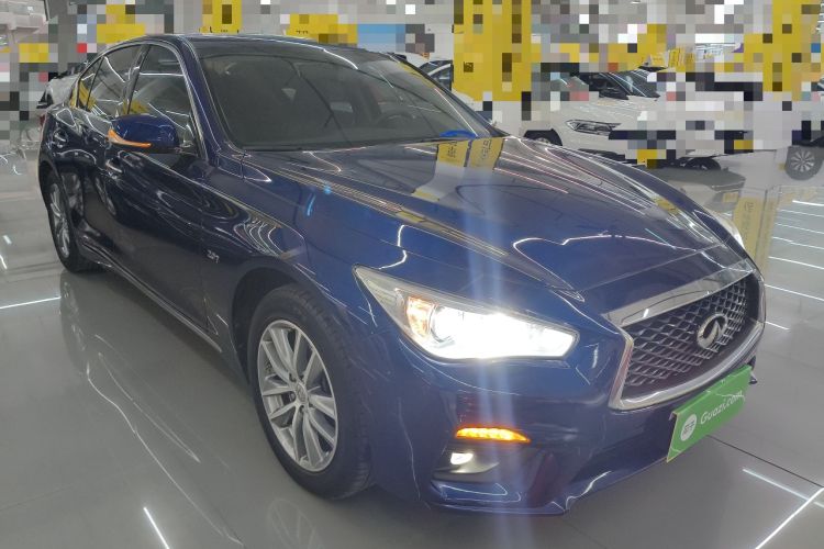 Used Infiniti Q50L 2018 2.0T Comfort Edition China VI Standard Front Right 45 Deg