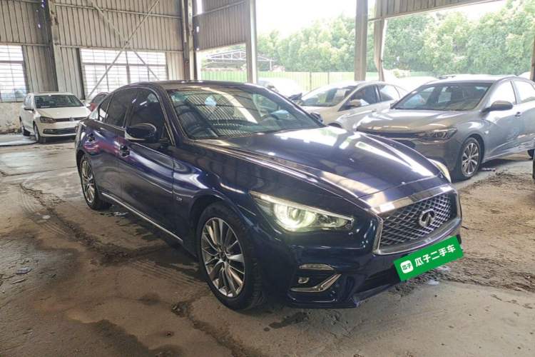 Used Infiniti Q50L 2018 2.0T Enjoyment Version China V Standard Front Right 45 Deg
