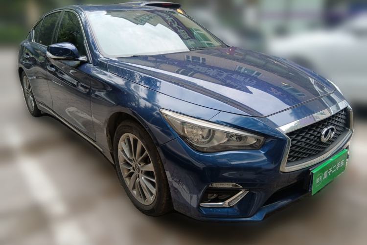 Used Infiniti Q50L 2018 2.0T Enjoyment Edition China V standard Front Right 45 Deg