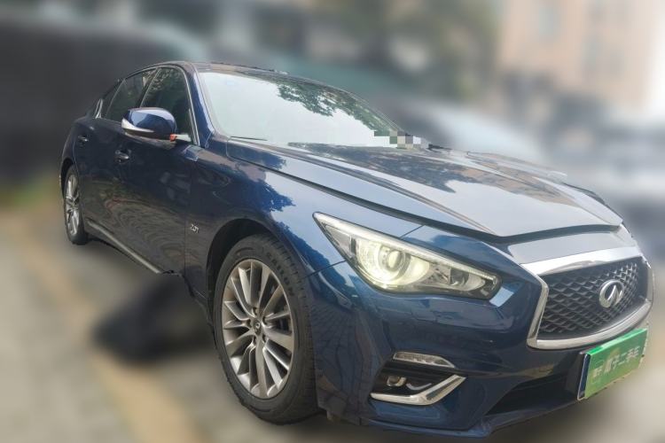 Used Infiniti Q50L 2018 2.0T Enjoyment Version China VI Standard Front Right 45 Deg