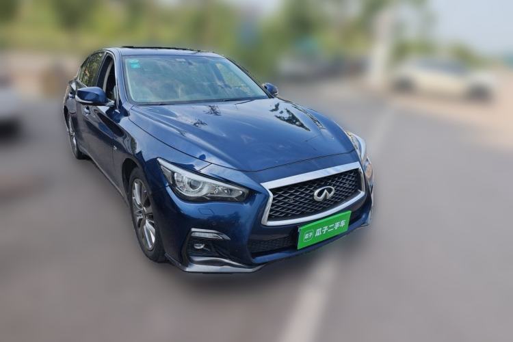 Used Infiniti Q50L 2018 2.0T Enjoyment Version China VI Standard Front Right 45 Deg
