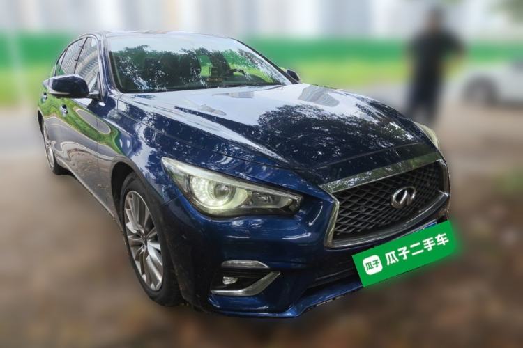 Used Infiniti Q50L 2018 2.0T Enjoyment Edition China V standard Front Right 45 Deg