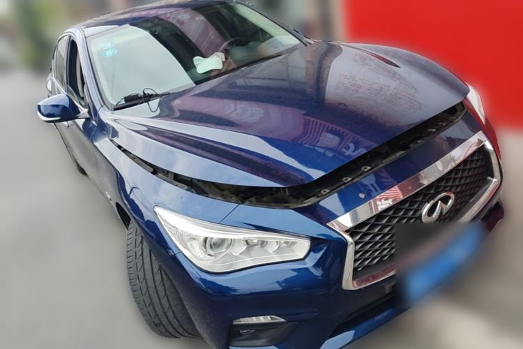Used Infiniti Q50L 2018 2.0T Comfort Edition China VI Standard Front Right 45 Deg