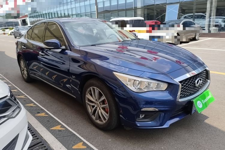 Used Infiniti Q50L 2018 2.0T Comfort Edition China V Standard Front Right 45 Deg