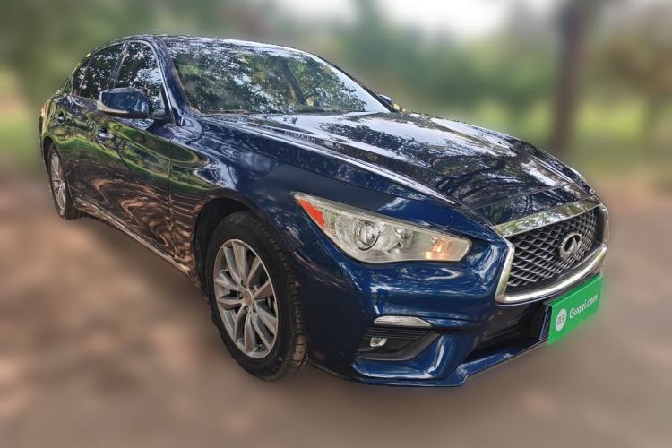 Used Infiniti Q50L 2018 2.0T Comfort Edition China VI Standard Front Right 45 Deg