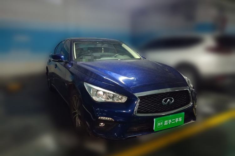 Used Infiniti Q50L 2018 2.0T Comfort Edition China VI Standard Front Right 45 Deg