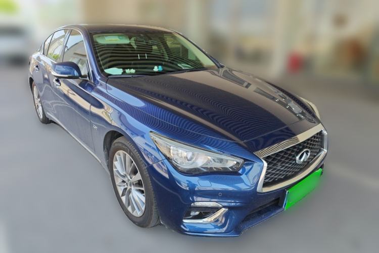 Used Infiniti Q50L 2018 2.0T Enjoyment Edition China V standard Front Right 45 Deg