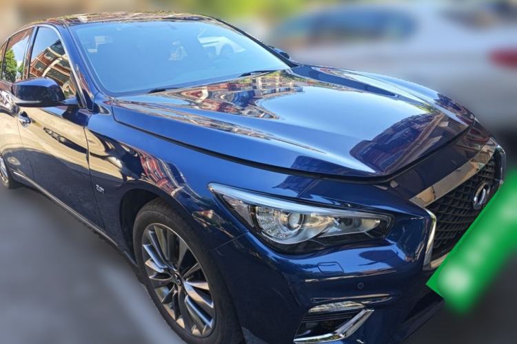Used Infiniti Q50L 2018 2.0T Enjoyment Version China VI Standard Front Right 45 Deg