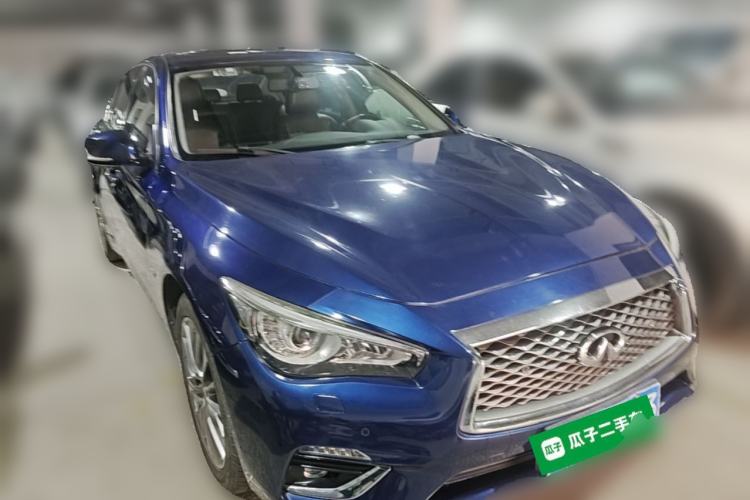 Used Infiniti Q50L 2018 2.0T Enjoyment Edition China V standard Front Right 45 Deg