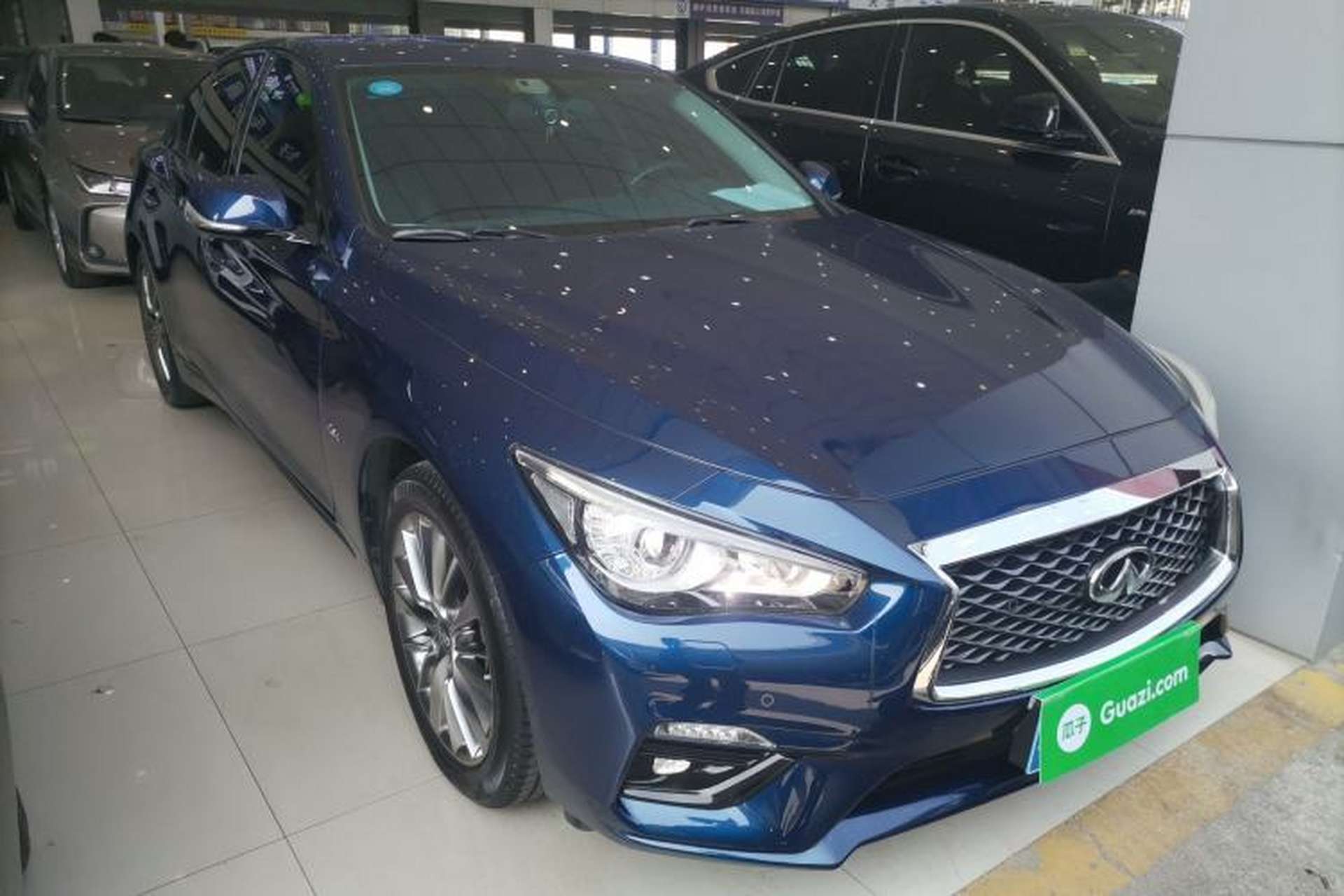 Used Infiniti Q50L 2018 2.0T Enjoyment Version China VI Standard Front Right 45 Deg