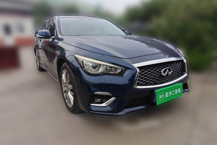 Used Infiniti Q50L 2018 2.0T Enjoyment Edition China V standard Front Right 45 Deg