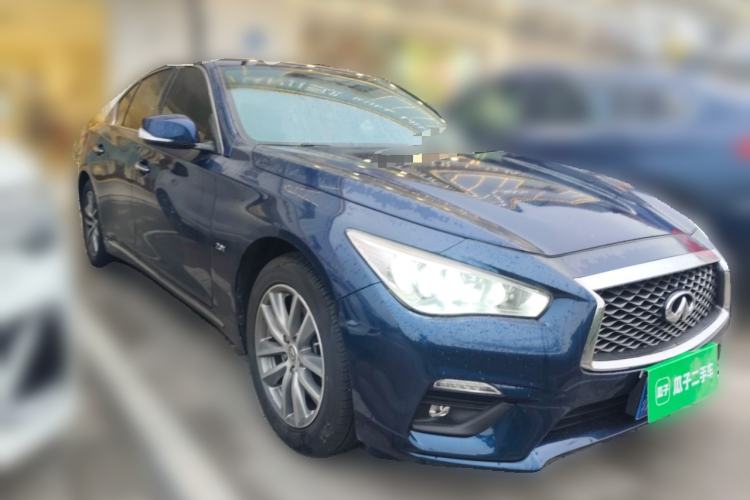 Used Infiniti Q50L 2018 2.0T Comfort Edition China VI Standard Front Right 45 Deg
